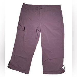 Eddie Bauer Women’s purple crop cargo pants. Size 10